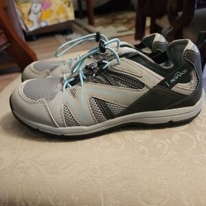 Nevados womens size 9 walking shoe